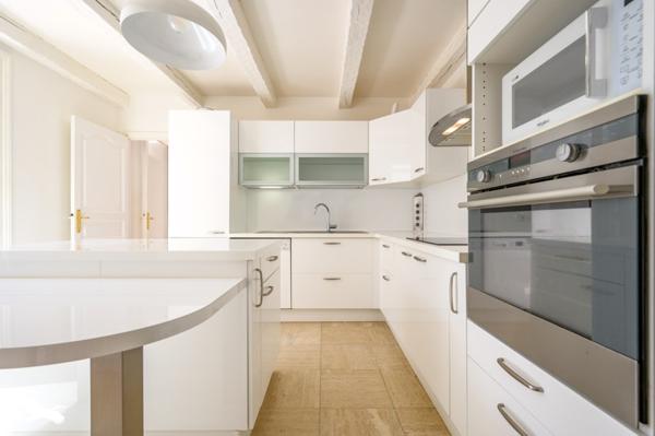 Maison à vendre |  Nieul-sur-Mer |  7 pièces | 194 m²