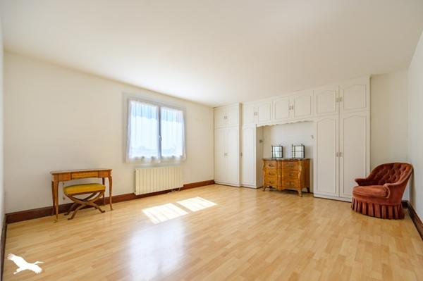 Maison à vendre |  Nieul-sur-Mer |  7 pièces | 194 m²