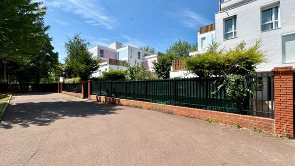 Parking / box Evry Courcouronnes