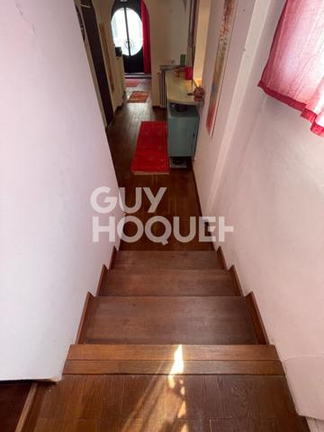 Idéal Profession Libérale. Local de Caractère au Coeur de Feurs