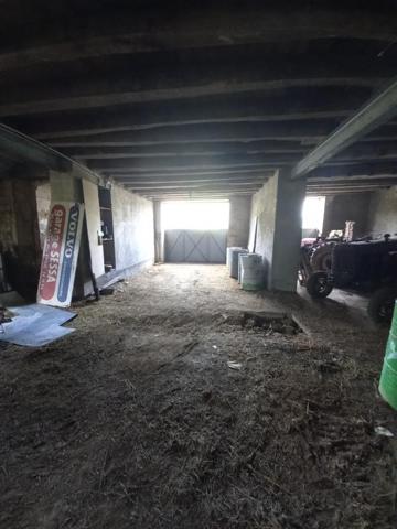 Ferme à rénover de 500 m2 à La Creuse (70240) Axe Vesoul/Lure sur 40 ares de terrain à 15 minutes de Vesoul  à 69 900 euros