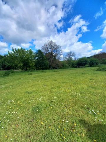 Ferme à rénover de 500 m2 à La Creuse (70240) Axe Vesoul/Lure sur 40 ares de terrain à 15 minutes de Vesoul  à 69 900 euros