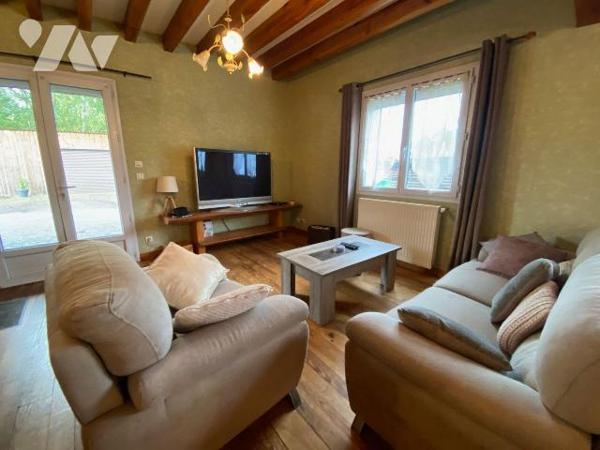 À Vendre à SALBRIS - Bâtiment à usage professionnel + maison sur un terrain d'1,36 hectare

S...