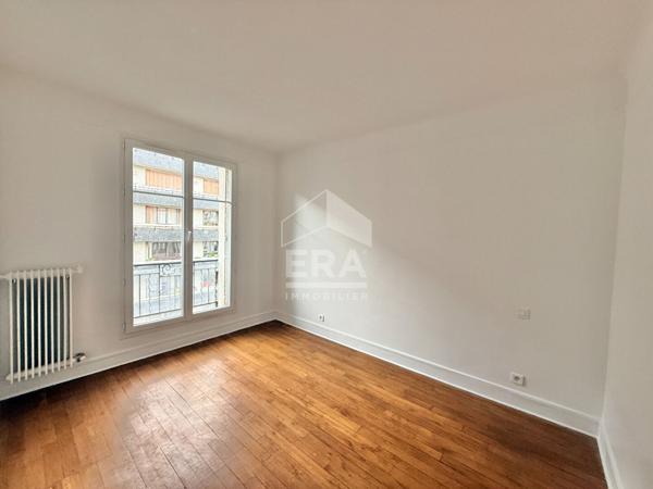 DERNIER ETAGE  2 pièces de 30 m2