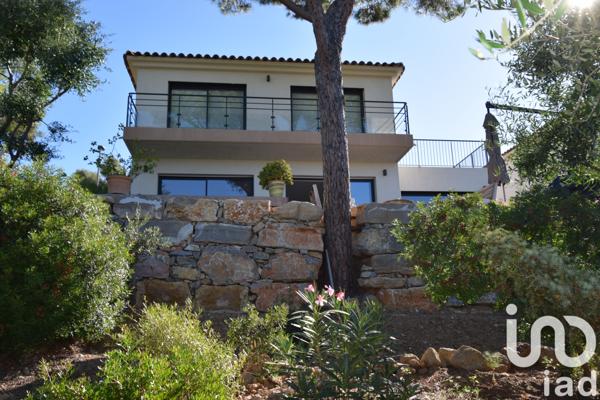 Maison à vendre 5 pièces 120 m² Le Lavandou