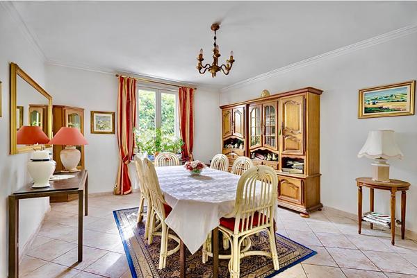 Maison Asnieres Sur Oise  147.93 m2