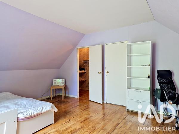 Maison à vendre 6 pièces 132 m² Le Mesnil-Saint-Denis