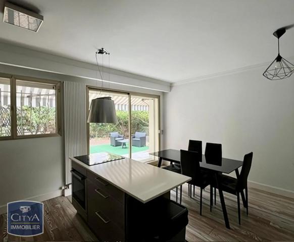 Appartement à louer 3 pièces 58.27m² Cannes (06400)