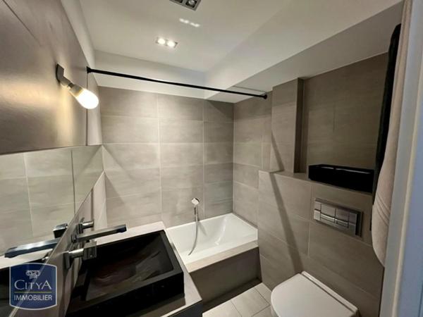 Appartement à louer 3 pièces 58.27m² Cannes (06400)