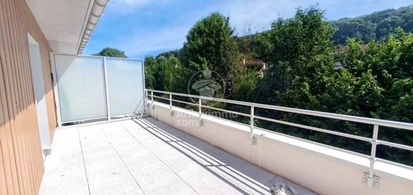 Vente                                                      Appartement
                        
                     4 pièces                      75 m2                     à Déville-Lès-Rouen