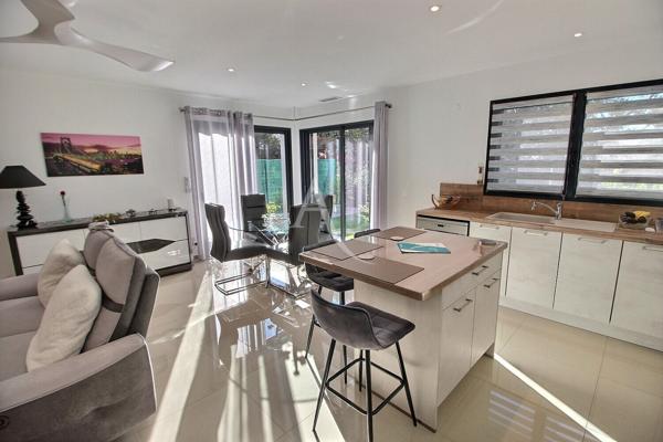 À VENDRE " Le Clos des Arcades" VILLA DE 2024 DE TYPE F3 PLAIN-PIED SUR TERRAIN 3 FACES