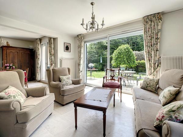 Maison familiale très bien placée dans le Parc des Aigles