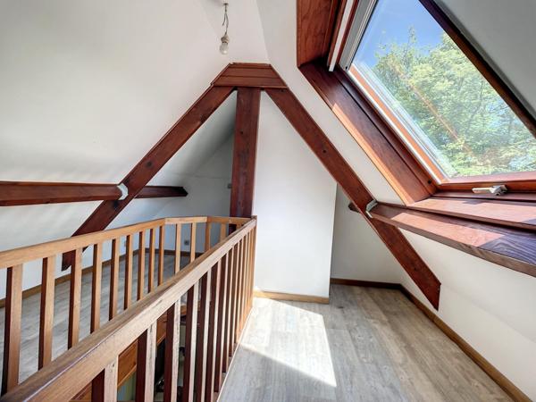 Maison familiale très bien placée dans le Parc des Aigles