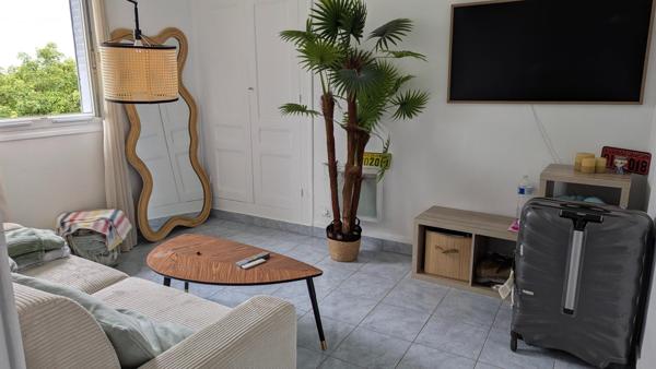 A DRANCY Appartement REFAIT à NEUF  T1, 1pièce, 1 cuisine, 1 salle d'eau, 1 wc