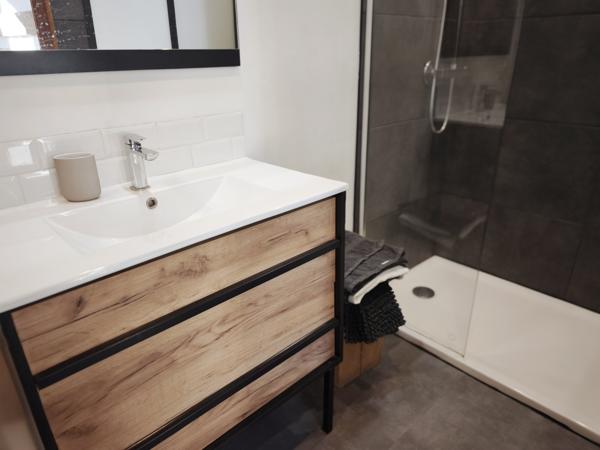 Formiguères (66210) APPARTEMENT F4 +COUR + TERRASSE