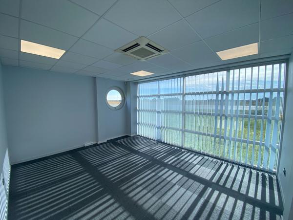 A LOUER 315 m² de Bureaux DOMPIERRE SUR MER