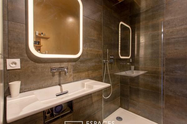 Du caractère et du charme pour cette maison de village rénovée avec chambres d’hôtes