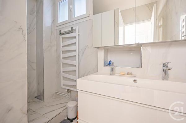 Appartement F5 à vendre  5 pièces - 127,64 m2 PARIS - 75016