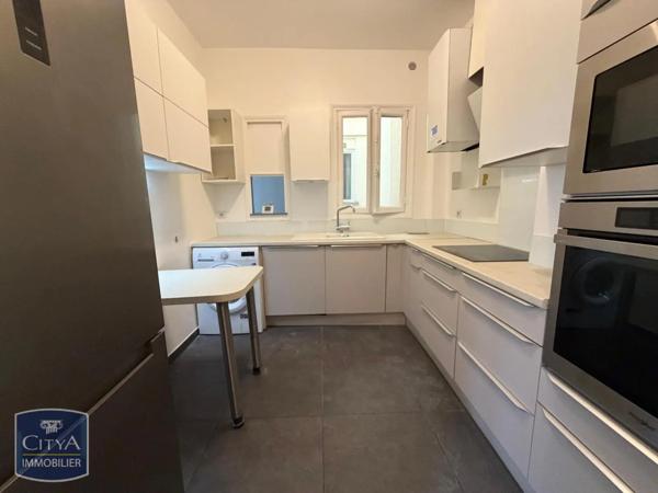 Appartement à louer 2 pièces 76.63m²