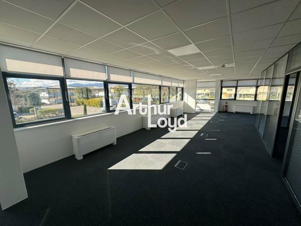Bureaux à louer 774.61 m² en R+2 - Sophia Antipolis