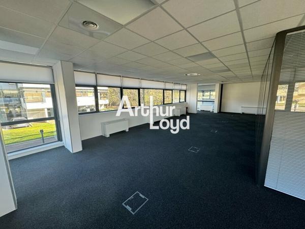 Bureaux à louer 774.61 m² en R+2 - Sophia Antipolis