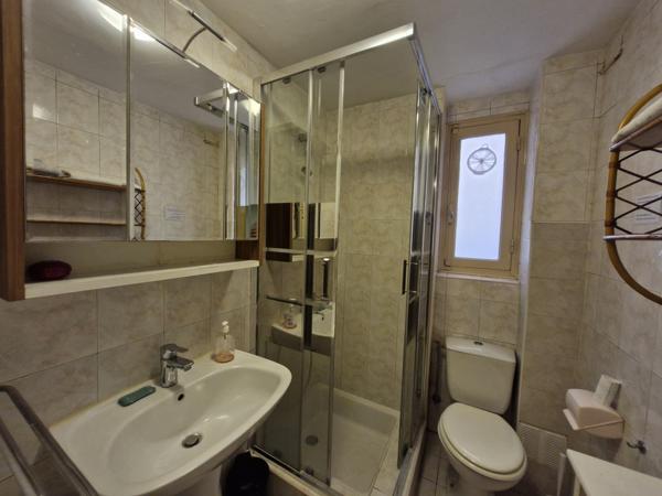 Nice (06200) BAIL MEUBLE 3P CARRAS -