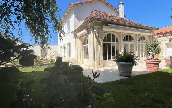 Maison à vendre    4 pièces •  Saint-Maixent-l'École