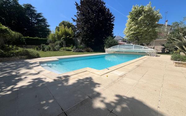 Maison à vendre    4 pièces •  Saint-Maixent-l'École