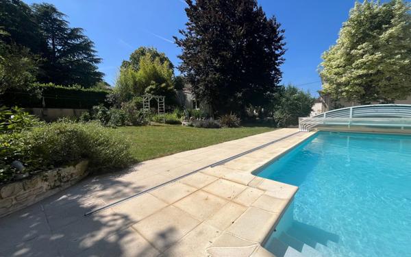 Maison à vendre    4 pièces •  Saint-Maixent-l'École