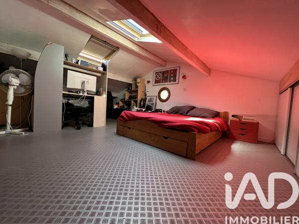 Maison à vendre 5 pièces 165 m² Peyrolles-en-Provence