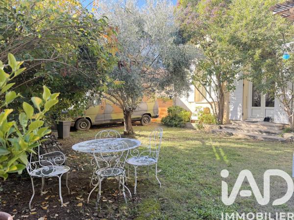 Maison à vendre 5 pièces 165 m² Peyrolles-en-Provence