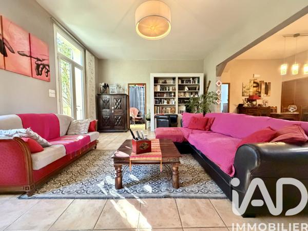 Maison à vendre 5 pièces 165 m² Peyrolles-en-Provence