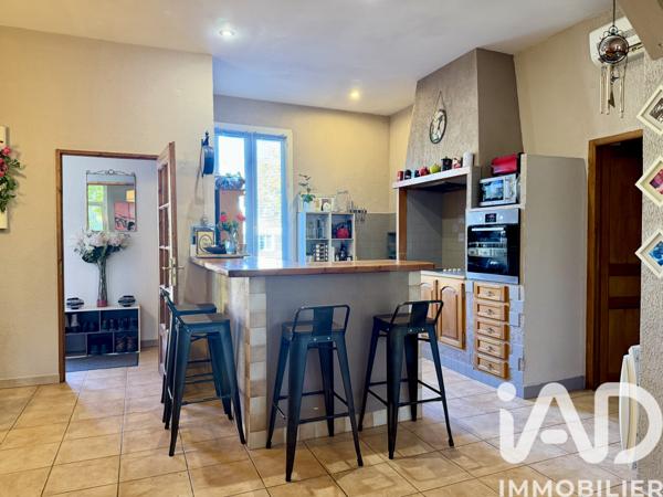 Maison à vendre 5 pièces 165 m² Peyrolles-en-Provence