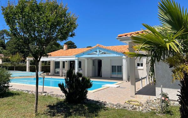 Maison à vendre    7 pièces •  Les Mathes