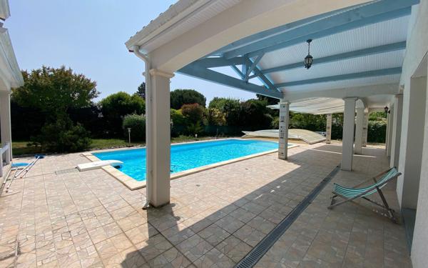 Maison à vendre    7 pièces •  Les Mathes