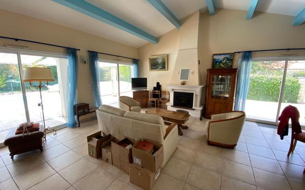 Maison à vendre    7 pièces •  Les Mathes