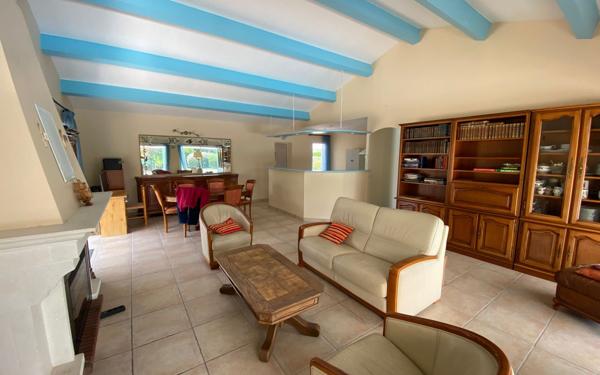 Maison à vendre    7 pièces •  Les Mathes