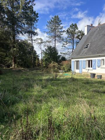 "UNIQUE" Aux portes de QUIMPER Propriété avec travaux Plonéis (29710)