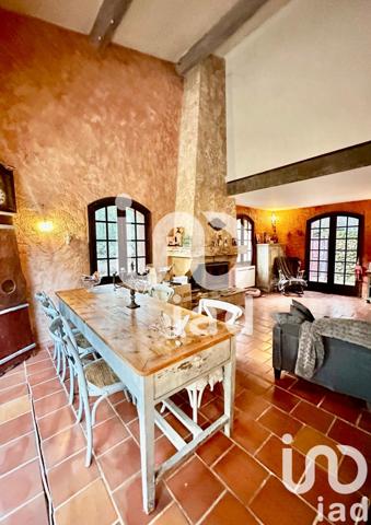 Maison 5 pièces de 130 m² à Salernes (83690)