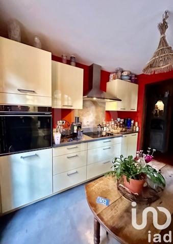 Maison 5 pièces de 130 m² à Salernes (83690)