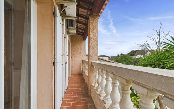 Maison à vendre    5 pièces •  Martigues