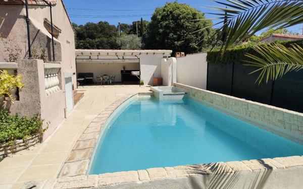 Maison à vendre    5 pièces •  Martigues