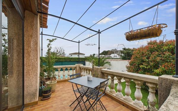 Maison à vendre    5 pièces •  Martigues