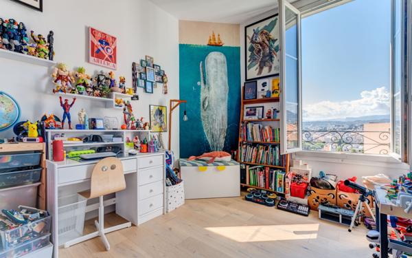 Appartement à vendre    4 pièces • 84 m2 Nice