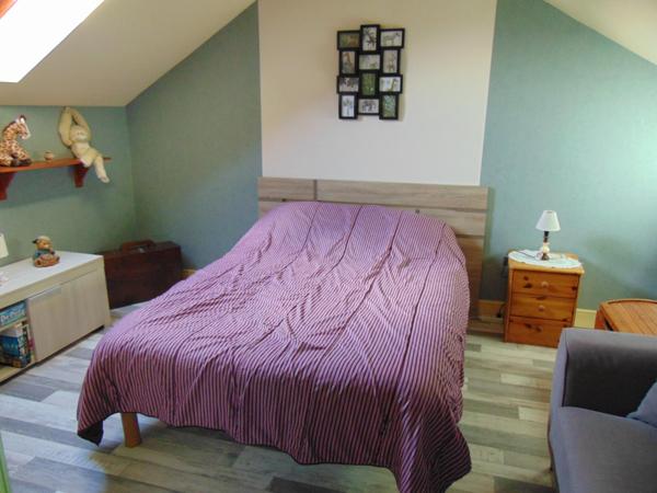 PAVILLON 3 CHAMBRES ET 2 BUREAUX