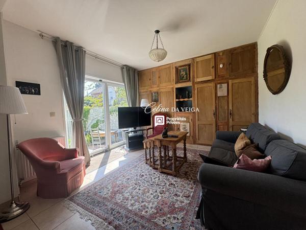 Maison individuelle  à Lille, 4 chambres, 2 salle de bains , jardin + Garage secteur Eurasanté