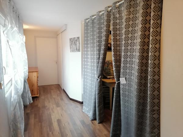 Proche Mer et Commerces