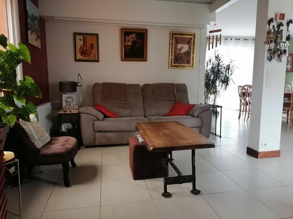 Proche Mer et Commerces