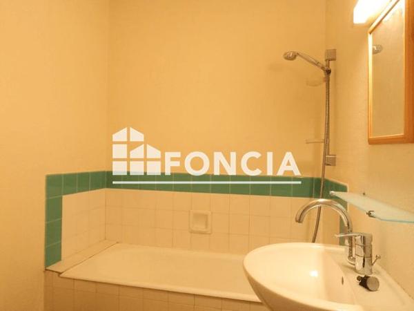 Location Appartement 2 pièces 46.3 m² - LOGIS C Grenoble 38100