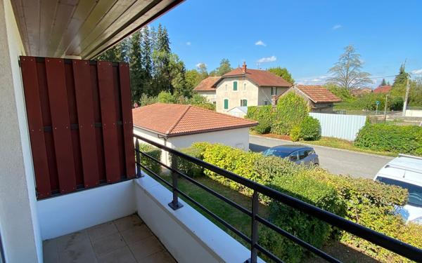 Appartement à louer    3 pièces • 75,72 m2 Reignier-Ésery